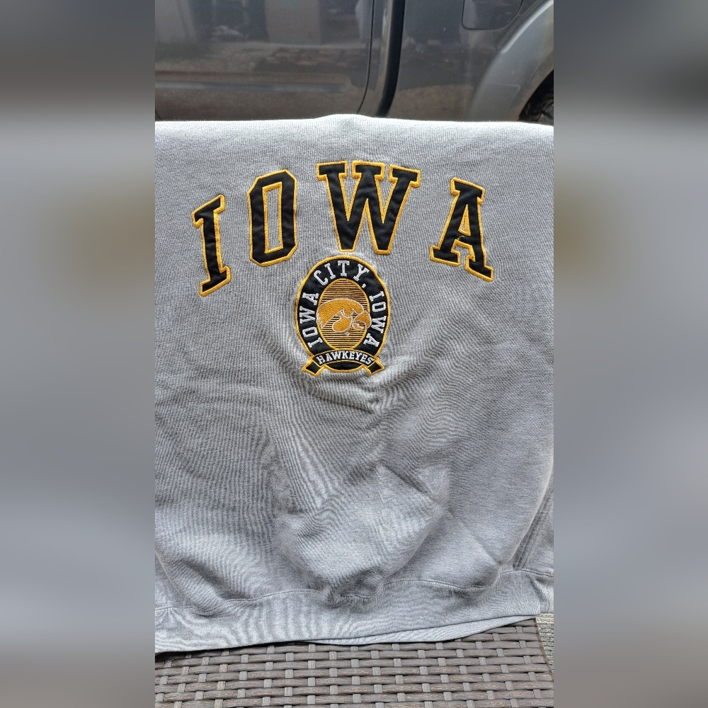 Collegiate SWEATSHIRT IOWA HAWKEYES